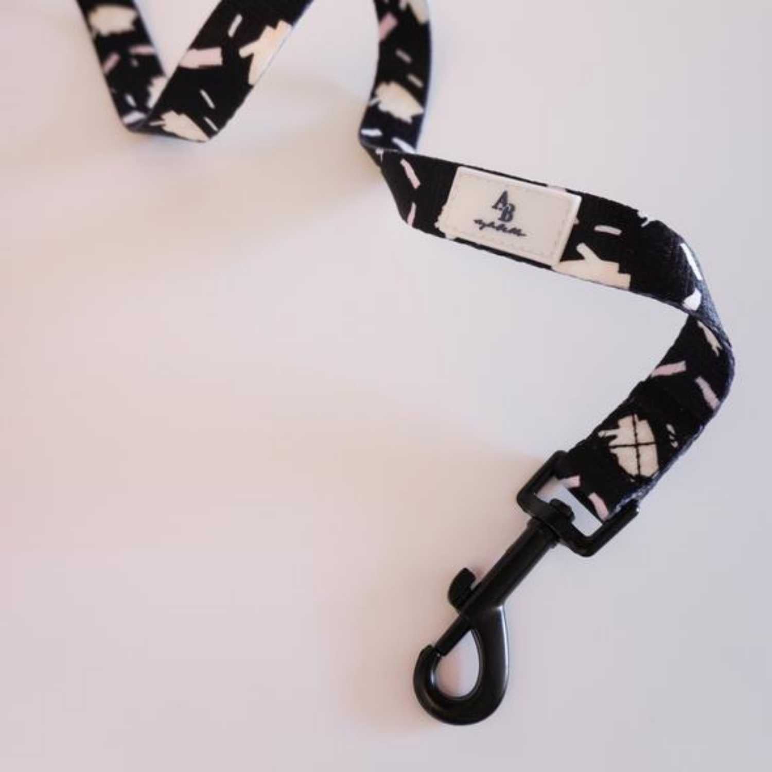 Aylabella Co. - P.S. I Love You Leash - Dog Accessories (3 Sizes/2 Length)